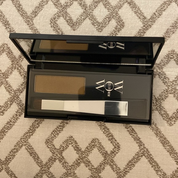 Color Wow Root Cover Up - Picture 3 of 3